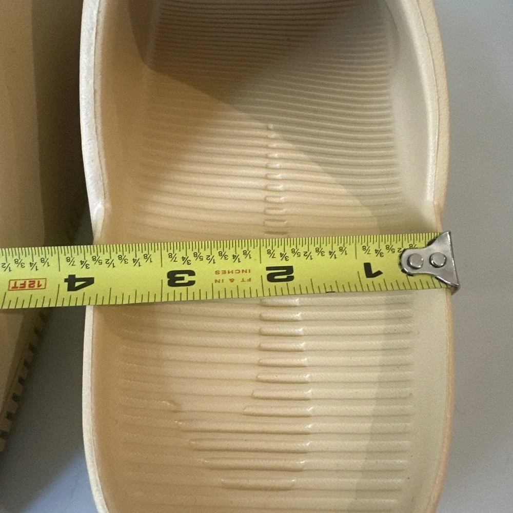 Nike Size M13/W14 Calm Slide Slip-On Sandals Sesame Logo Rubber Upper
